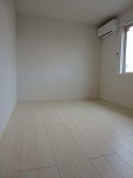 コレサ新井田公園 303号室