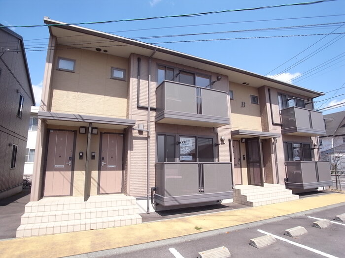 ヴァンヴェール B102号室