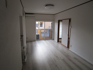 ペトロハイム F号室