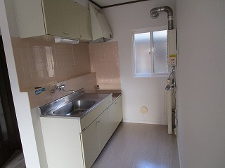 ペトロハイム F号室