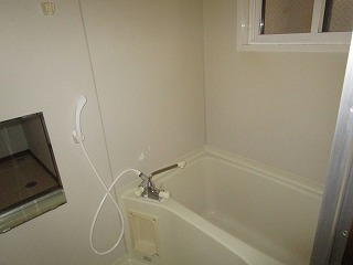 ペトロハイム F号室