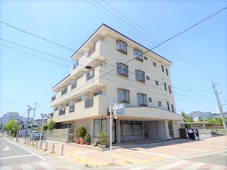 レジデンス秀和203号室