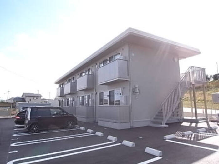 エクシア 102号室