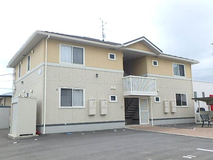 ソレアード田向 B 102号室