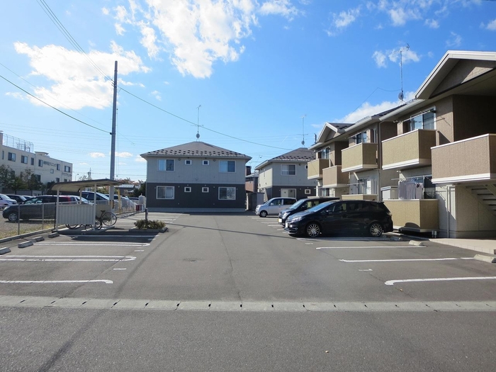 コモライズ新井田西 B102号室