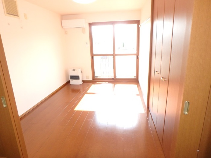 VERY HOUSE 102号室