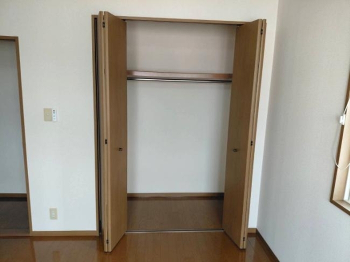 プチセジュール洲先町 205号室