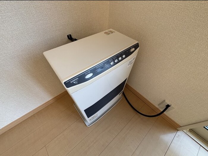 モンテローザ小待B 105号室