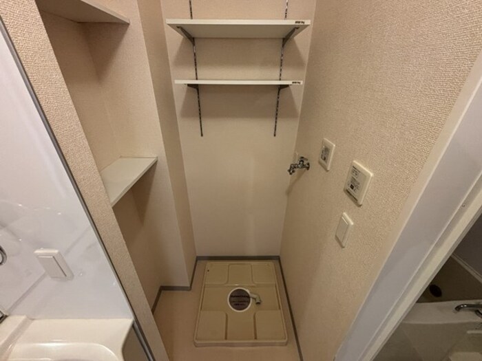モンテローザ小待B 105号室