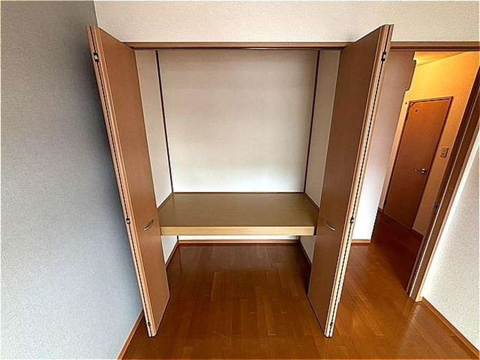 リビングタウン江陽 C203号室