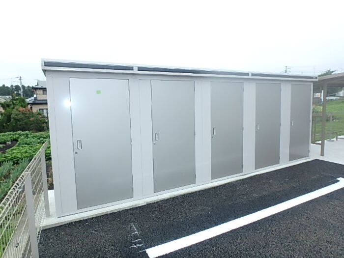 スヴァーラ新井田 102号室
