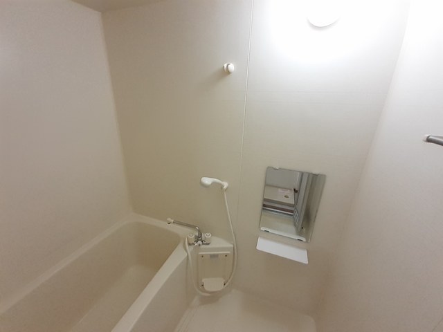 サンバティーク湊B