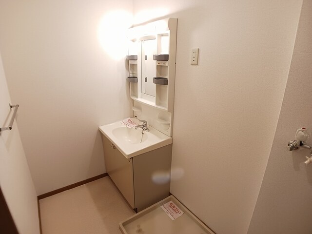サンバティーク湊B