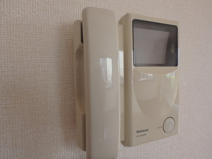 ソルジェンテ A号室
